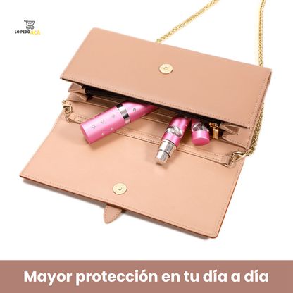 Taser labial con linterna